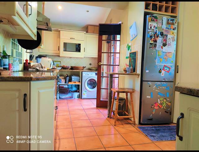 4 BEDROOM HOUSE FOR SALE IN PINELANDS